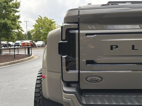Used 2026 Ford F450 Platinum w/ Platinum Plus Package AWD/4WD image 47