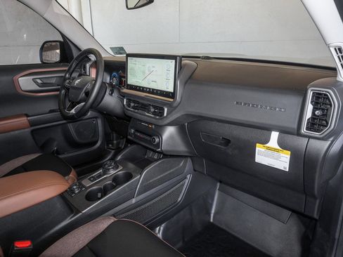 New 2026 Ford Bronco Sport Outer Banks w/ Sasquatch Outer Banks Package AWD/4WD image 39
