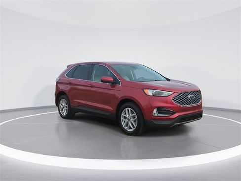 Used 2023 Ford Edge SEL w/ Convenience Package image 2