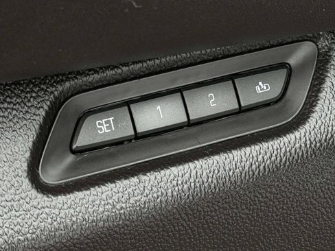 Used 2017 Cadillac Escalade ESV Luxury image 18