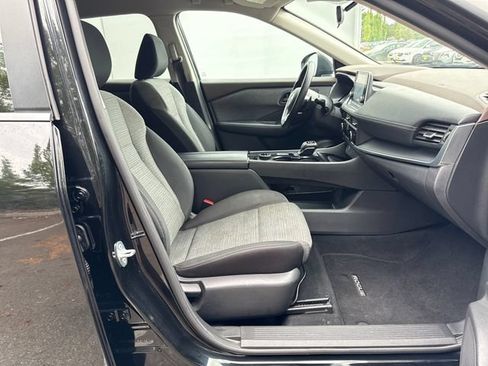 Used 2022 Nissan Rogue S AWD/4WD image 9