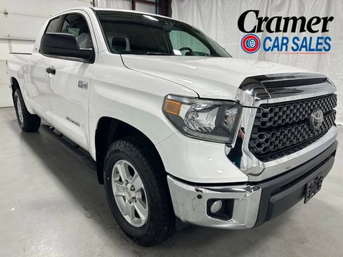 Used 2021 Toyota Tundra SR5 w/ Convenience Package AWD/4WD image 1