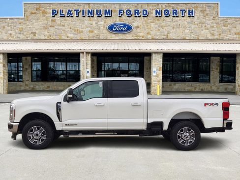 New 2026 Ford F250 Lariat w/ FX4 Off-Road Package AWD/4WD image 3