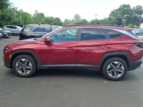 Certified 2025 Hyundai Tucson SEL AWD/4WD image 9