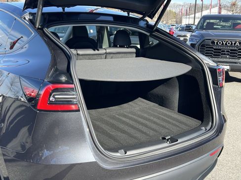 Used 2024 Tesla Model Y Long Range image 26