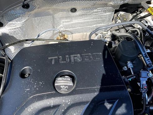 Used 2024 Buick Encore GX Avenir w/ Avenir Convenience Package image 33