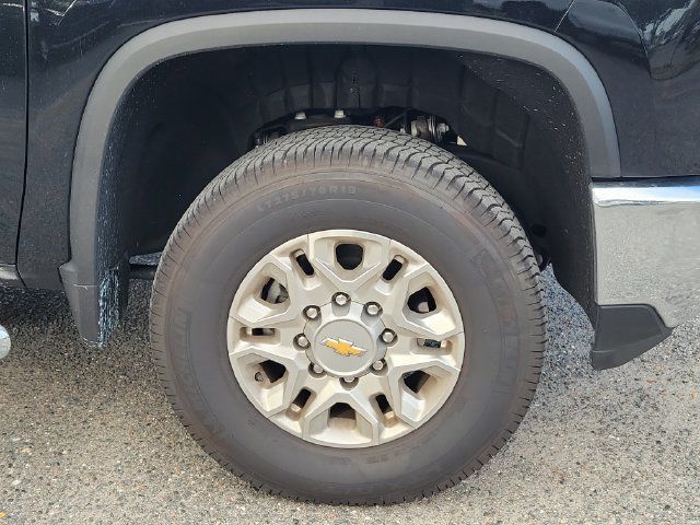 Certified 2025 Chevrolet Silverado 2500 LTZ w/ LTZ Premium Package AWD/4WD image 6