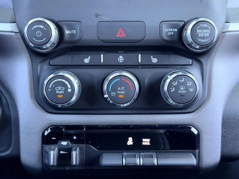 Used 2023 RAM 1500 Big Horn AWD/4WD image 21