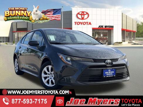 Used 2026 Toyota Corolla LE FWD image 1