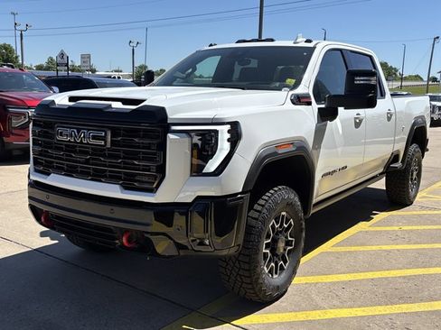New 2026 GMC Sierra 2500 AT4X w/ LPO, Black Badging Package AWD/4WD image 11