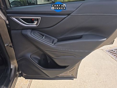 Used 2020 Subaru Forester Limited image 32