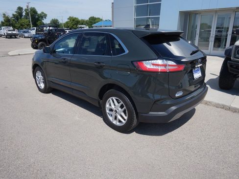 Used 2023 Ford Edge SEL w/ Convenience Package AWD/4WD image 3
