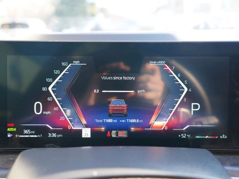 Used 2025 BMW X7 xDrive40i w/ Executive Package image 29