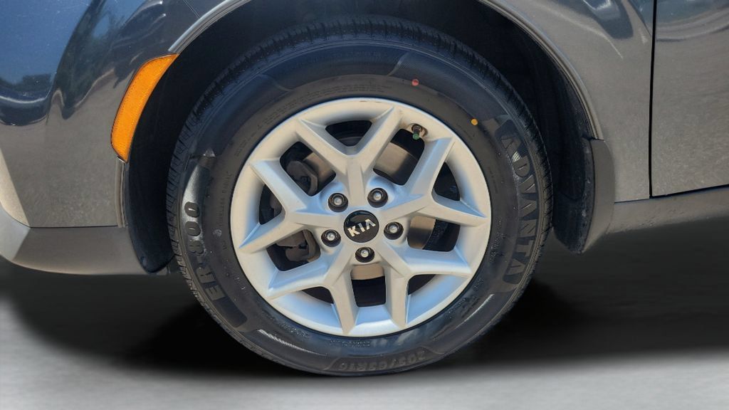 Used 2020 Kia Soul S FWD image 24