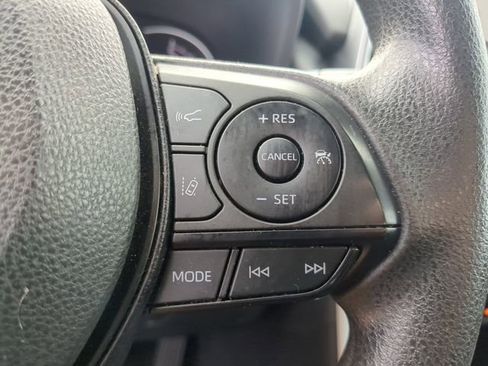 Used 2023 Toyota RAV4 XLE image 29