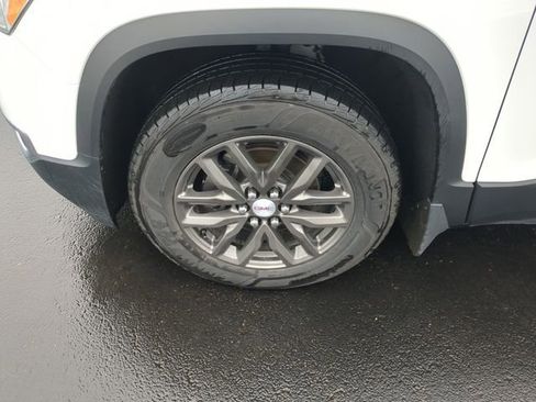 Used 2019 GMC Acadia SLT image 30