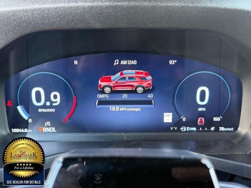 Used 2025 Ford Explorer ST-Line w/ ST-Line Street Pack AWD/4WD image 12