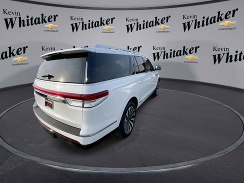 Used 2024 Lincoln Navigator L Reserve image 8