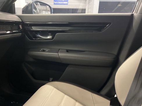 Used 2024 Honda CR-V Sport Touring image 14