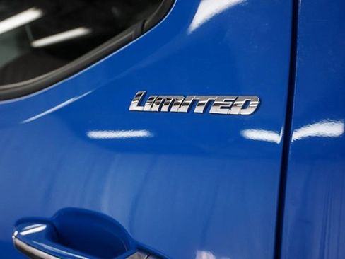 Used 2021 Toyota Tacoma Limited image 6