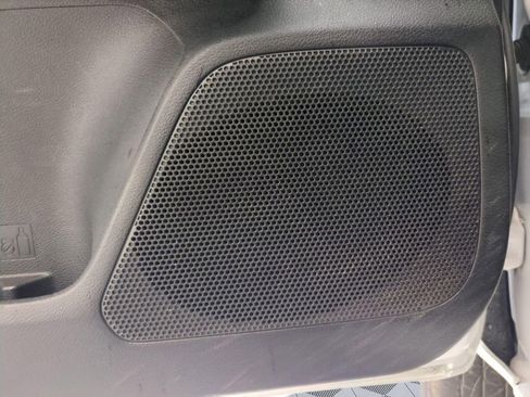 Used 2022 Toyota Tacoma SR RWD image 12