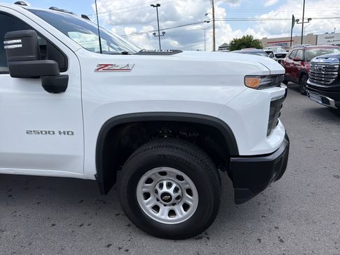 Used 2025 Chevrolet Silverado 2500 W/T w/ WT Convenience Package AWD/4WD image 4