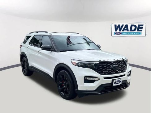 Certified 2021 Ford Explorer ST w/ Equipment Group 401A AWD/4WD image 3