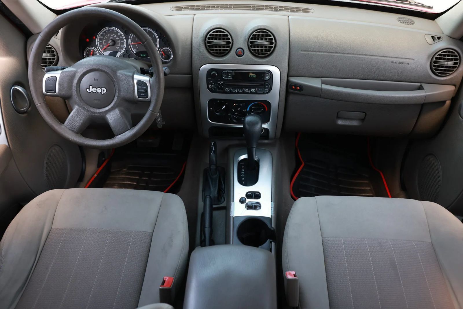 Used 2006 Jeep Liberty Limited AWD/4WD image 13