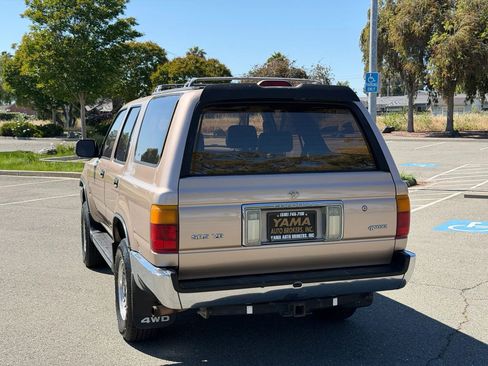 Used 1994 Toyota 4Runner SR5 AWD/4WD image 4