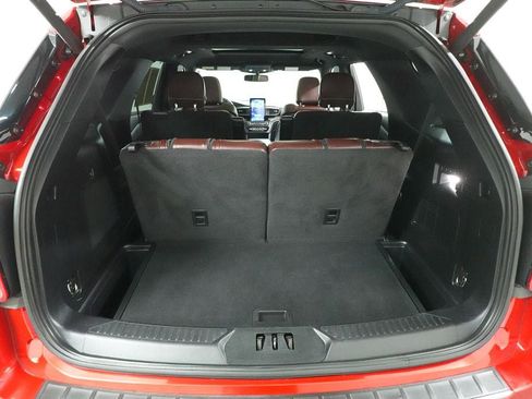 Used 2020 Ford Explorer Platinum w/ Premium Technology Package image 31