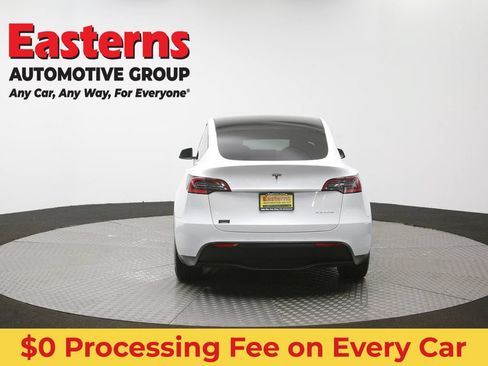Used 2021 Tesla Model Y Long Range AWD/4WD image 31