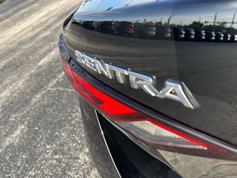 Used 2020 Nissan Sentra SV w/ SV Premium Package FWD image 9