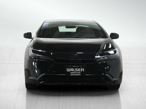 Used 2025 Toyota Prius AWD image 8