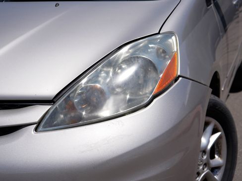 Used 2006 Toyota Sienna LE AWD/4WD image 2