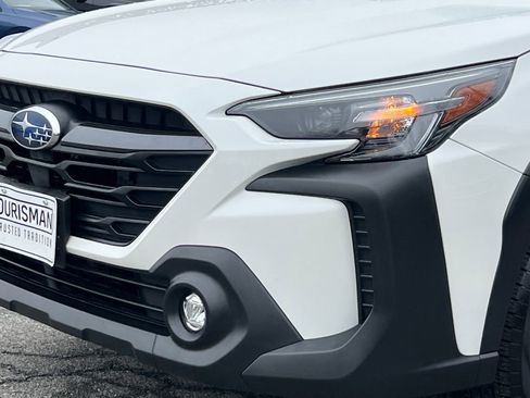 Certified 2025 Subaru Outback Premium image 9