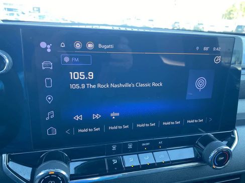 Used 2023 Chevrolet Colorado W/T image 16