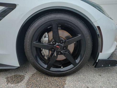 Certified 2015 Chevrolet Corvette Stingray Coupe RWD image 11