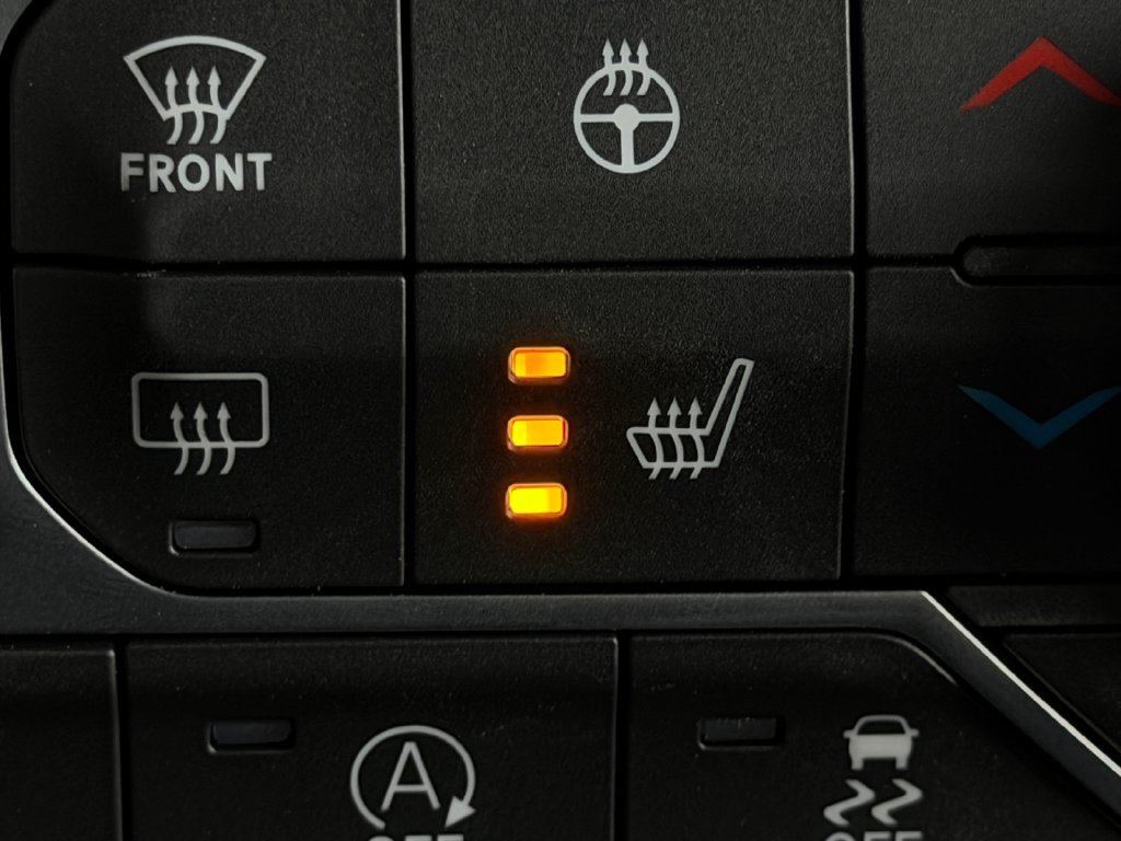 Used 2025 Jeep Wrangler Unlimited Sport AWD/4WD image 19