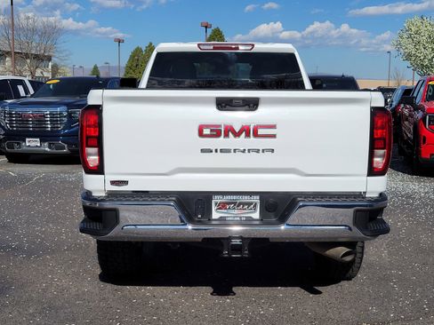 Used 2024 GMC Sierra 2500 Pro w/ Convenience Package AWD/4WD image 10