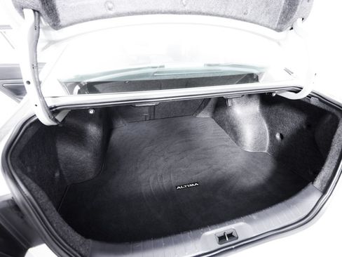 Used 2023 Nissan Altima 2.5 SV FWD image 15