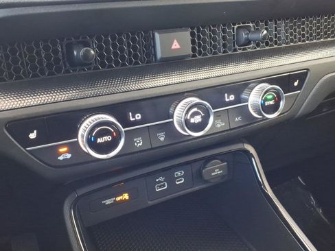 Certified 2025 Honda CR-V EX image 29