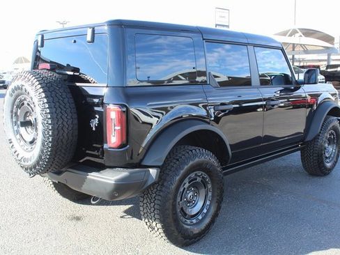 Used 2025 Ford Bronco Badlands image 3