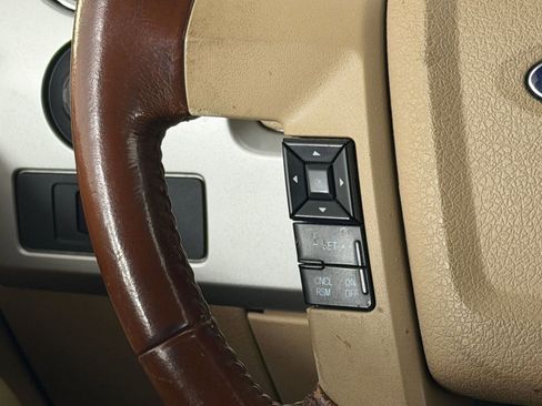 Used 2013 Ford F150 King Ranch w/ King Ranch Luxury Pkg image 15