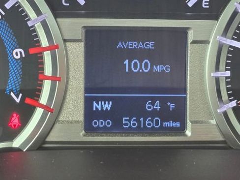 Used 2018 Toyota 4Runner 4WD image 26