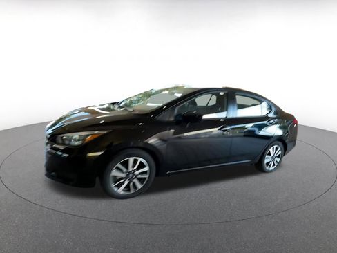 Used 2025 Nissan Versa SV image 7