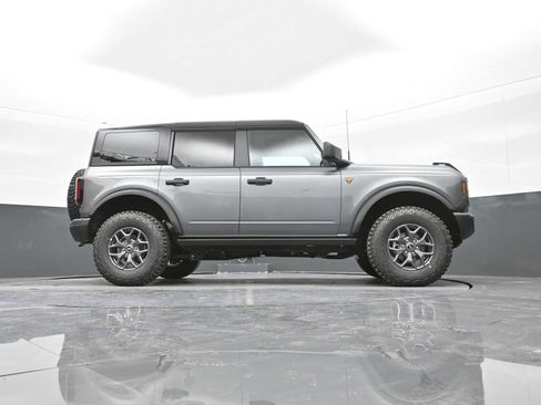 New 2025 Ford Bronco Badlands image 62