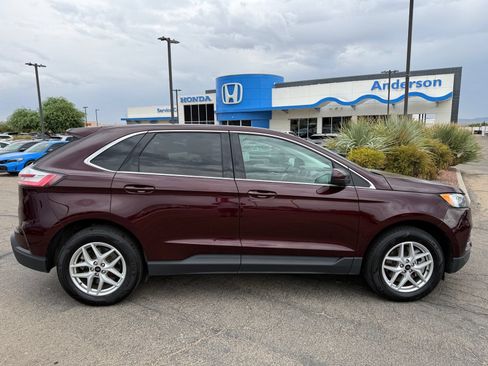 Used 2024 Ford Edge SEL AWD/4WD image 4