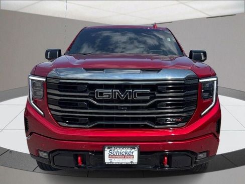 Used 2023 GMC Sierra 1500 AT4 w/ AT4 Premium Package image 9