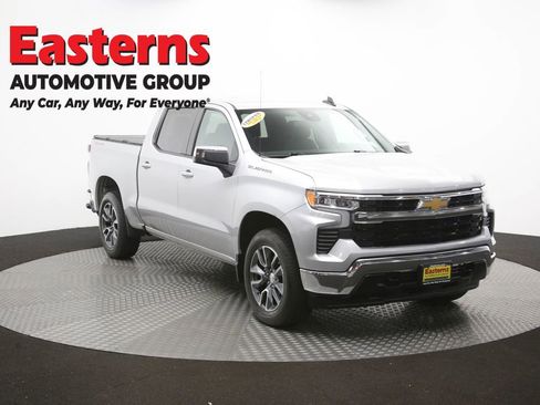 Used 2022 Chevrolet Silverado 1500 LT AWD/4WD image 52