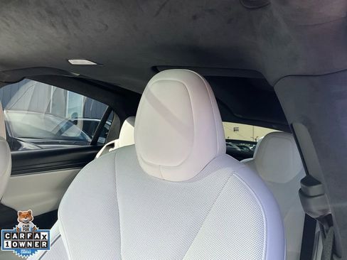 Used 2023 Tesla Model X Plaid image 18